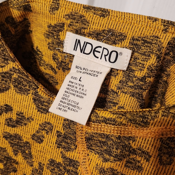 Indero Two Piece Workout Set | Padded Sports Bra | High Waisted Pants | Sz L - Picture 3 of 5